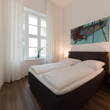 Lunas Appartements In Der Alten Schule Essen Esterno foto