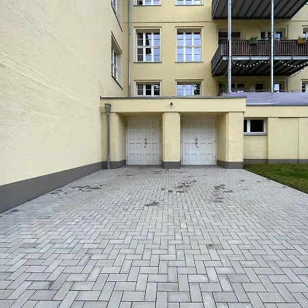 Lunas Appartements In Der Alten Schule Essen Esterno foto