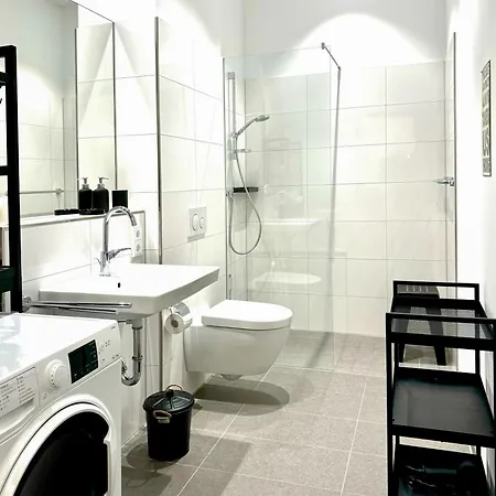 Lunas Appartements In Der Alten Schule Essen Esterno foto