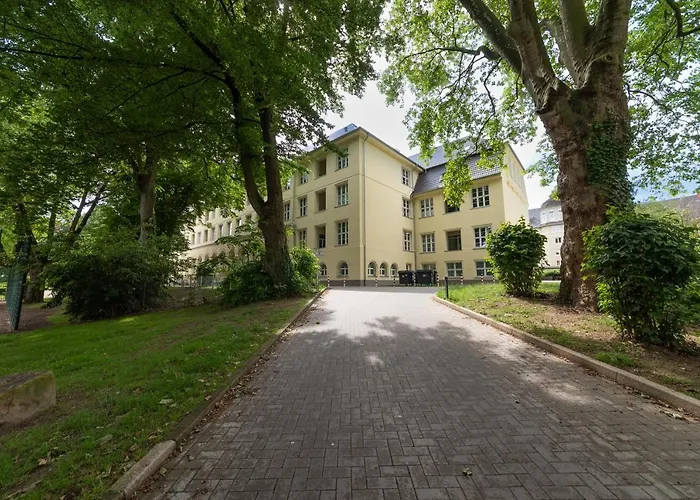 Lunas Appartements in der alten Schule Essen