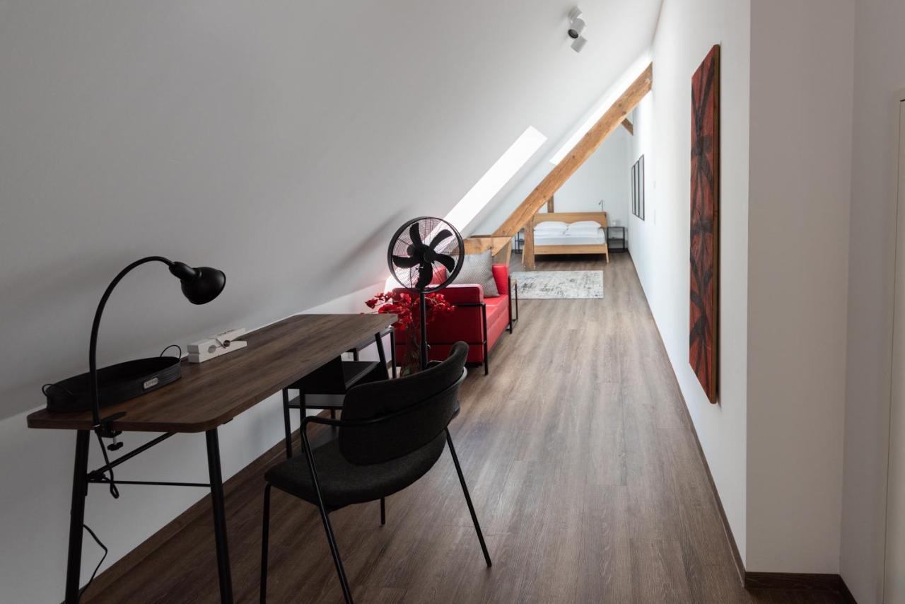 Apartment Lunas In Der Alten Schule Essen